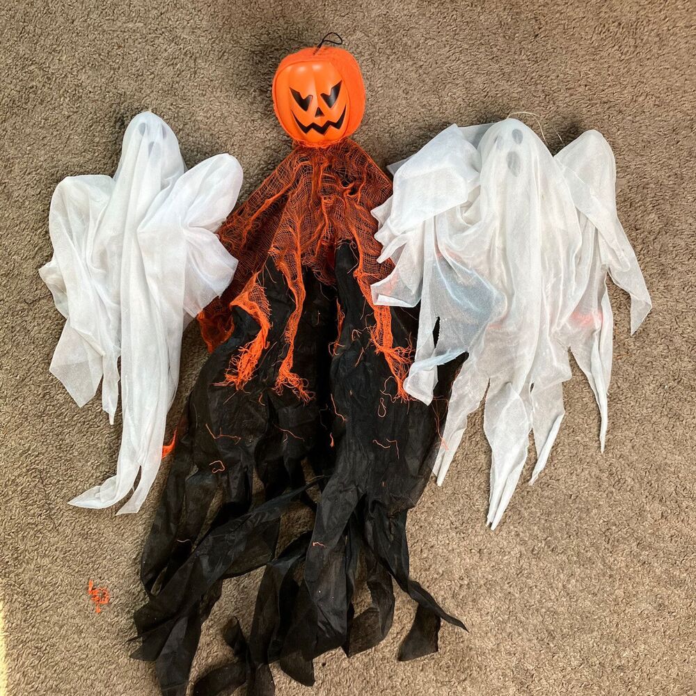 Lot Of 3 Hanging Halloween Decorations 2 Spooky Ghosts And 1 Jack O Lantern